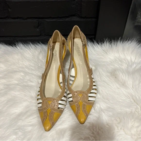 ANTONIO MELANI Yellow and Tan Heels - Picture 7 of 11